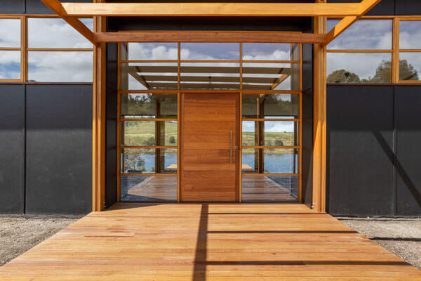 Carlton River House